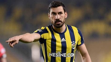 Son dakika transfer Şener Özbayraklı Galatasaray için imzalıyor