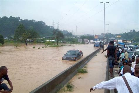 Pluies Sur Abidjan De Multiples Actions Pour Limiter Les D G Ts