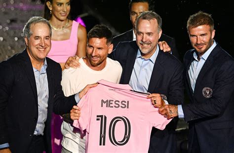 Messi made his big debut at Inter Miami, fans filled the stadium with rain