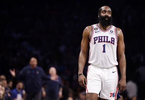 “drama Free” Adrian Wojnarowski Describes James Harden’s First Day At 76ers Training Camp As