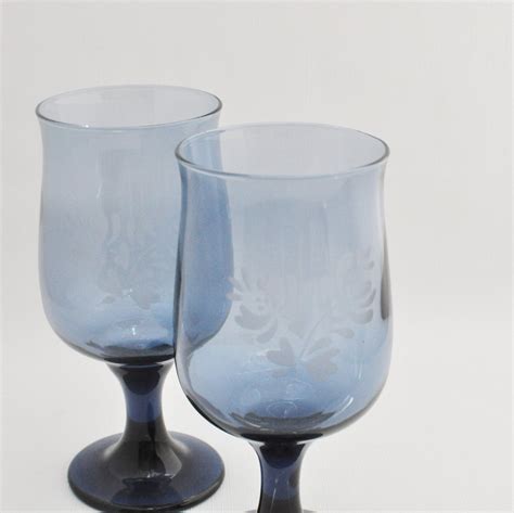 Pfaltzgraff Glass Etched Glasses Wine Glasses Blue Goblet