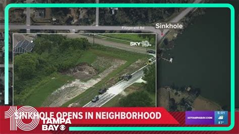 Foot Wide Sinkhole Grows In Lakeland Community Youtube