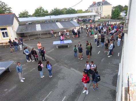 Les Nouveaux Collégiens Ont Fait Leur Rentrée Collège St Joseph