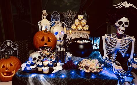 Spooky Scary Skeletons: My 2019 Halloween Decor + Matching Costume ...