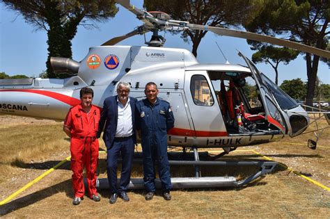 A San Rossore Arriva L Elicottero Antincendio Parco San Rossore