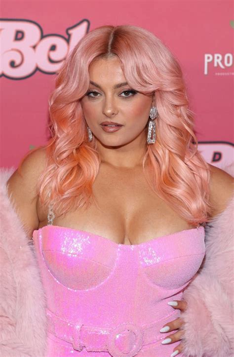 Bebe Rexha duket e mrekullueshme në festën e promovimit të albumit