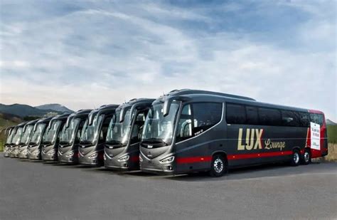 Irizar Entrega Los Primeros Autocares De Gran Lujo De Su Nuevo