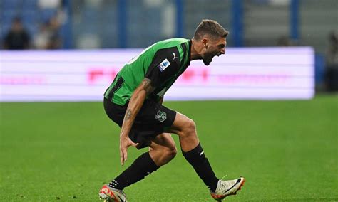 Il Sassuolo Perde Berardi Infortunio Al Ginocchio Si Opera Oggi Serie