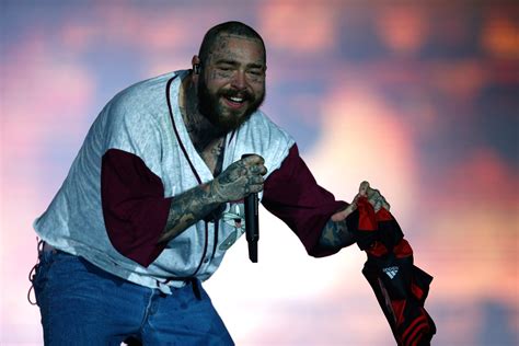 Post Malone Hospitalized Postpones Boston Show Seemayo