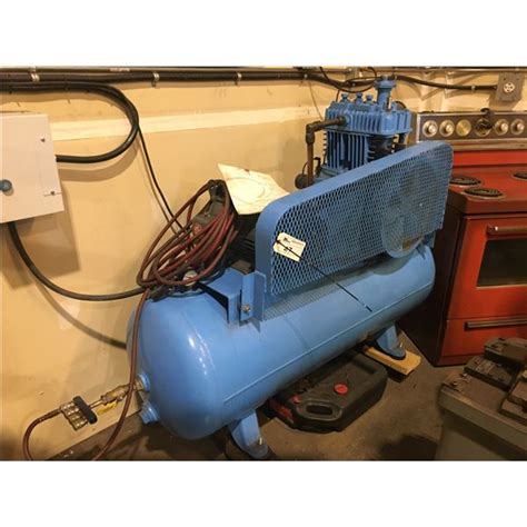 Quincy Qr 25 Series Model 325 Air Compressor 3 Phase With Electrical