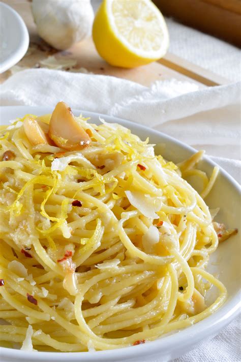 EASY LEMON GARLIC PASTA !!! WonkyWonderful