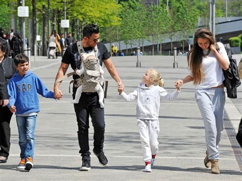 Peter Andre shares rare photo of children Amelia and Theo watching mum ...