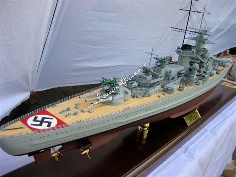 German battleship Gneisenau Model 2 - Mahogany Wooden Aircraft Models ...