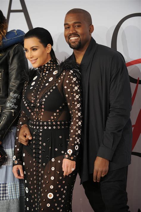 Photo Kim Kardashian enceinte et son mari Kanye West People à la