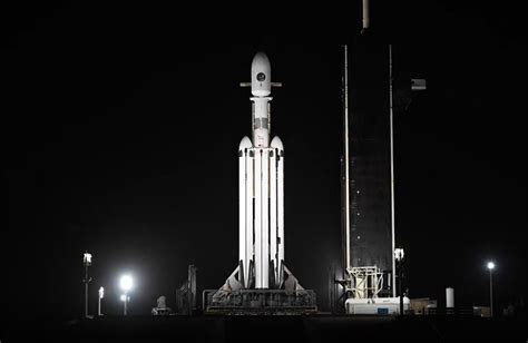 Pictures Spacex Falcon Heavy On Ussf 44 Space Force Mission Orlando