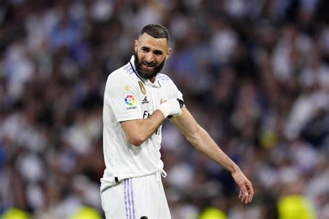 Tras 14 años Karim Benzema deja el Real Madrid