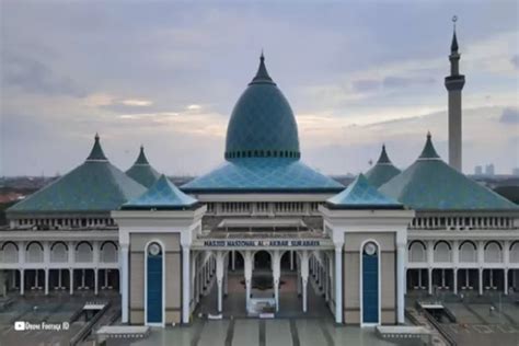 Masjid Terbesar Di Indonesia Salah Satunya Masuk Deretan Masjid