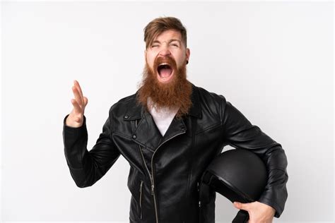 Hombre Pelirrojo Con Barba Larga Sosteniendo Un Casco De Motocicleta