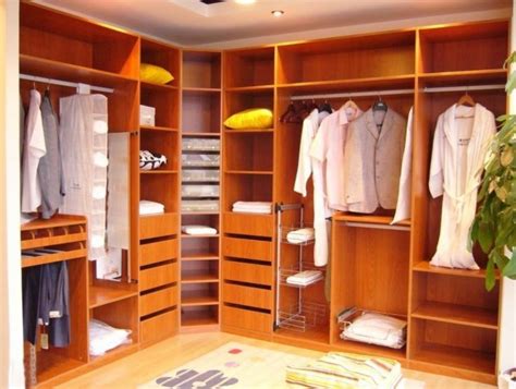 12 Small Walk in Closet Ideas and Organizer Designs