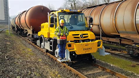 Zagro Supplies A Road Rail Unimog U As Shunting And Transport Vehicle