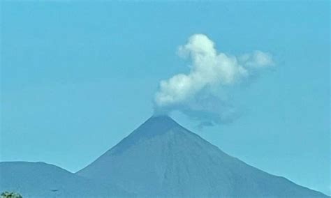 Rincón De La Vieja Y Arenal Muestran Actividad Sísmica Y Erupciones