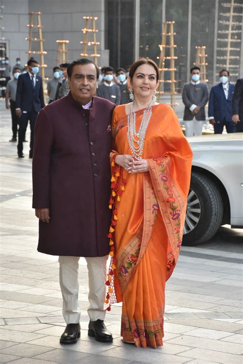 With Mukesh Ambani Nita Ambani Is Every Bit A Traditional Beauty In A