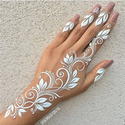 565 Likes 5 Comments Heaven Of Mehendi Designs Hennahouse Sk On