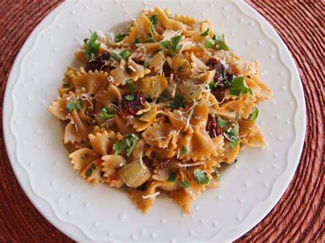 Bow Tie Pasta With Sun Dried Tomatoes And Artichokes Sweet And Savory Kitchens