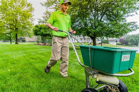 Best Time To Fertilize Your Lawn In Missouri Loyalty Lawn Care