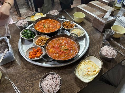 진해군항제 이번주가피크 아침식사가능 복개천찌개천국 네이버 블로그