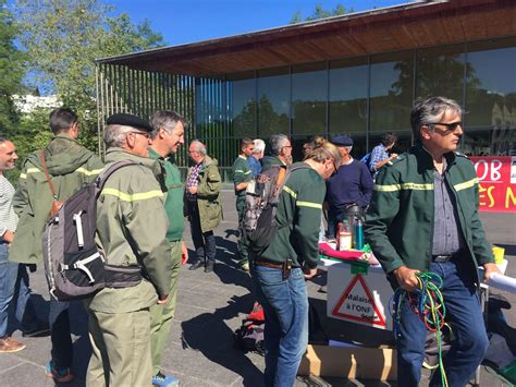 Oloron Une Manifestation Contre La Privatisation De L Office National