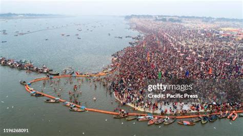 Ganga Yamuna Photos and Premium High Res Pictures - Getty Images