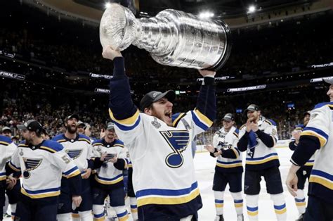 St Louis Blues Beat Boston Bruins Capture First Stanley Cup Upi