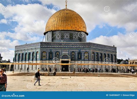 A View of the Dome of the Rock in Jerusalem Editorial Photography ...