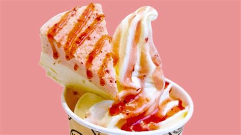 Tokyo Milk Cheese Factory Ice Cream Strawberry Cheesecake