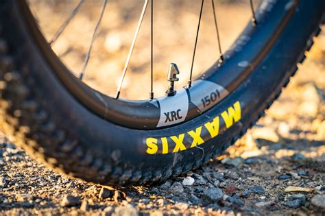 A Tale Of Two Wheelsets Dt Swiss Xrc Carbon Wheel Review