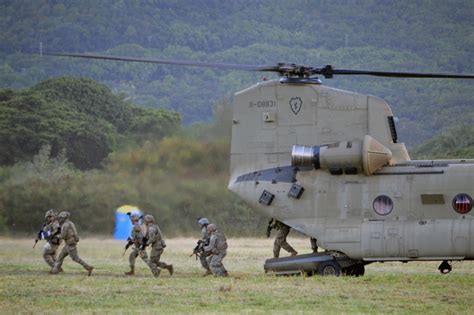 DVIDS - Images - Soldiers, Airmen conduct joint air assault operations ...