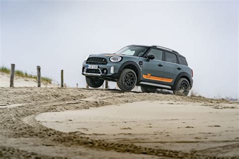 The Mini Countryman S ALL4 Gets the Coolest Off-Road Treatment on Earth