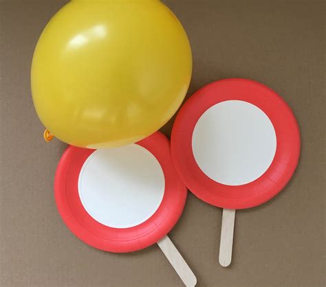 Grumpy Dumpling: Balloon Tennis