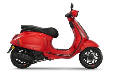 Motorrad Vergleich Vespa Sprint 125 S 2024 Vs Vespa Primavera 125 2024