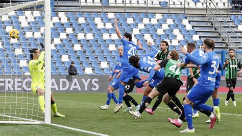 Sassuolo Empoli 2 3 Bastoni Segna Il Gol Decisivo Al 94 Gazzetta It