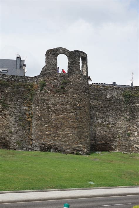 Roman walls of Lugo | Camino de Santiago Forum