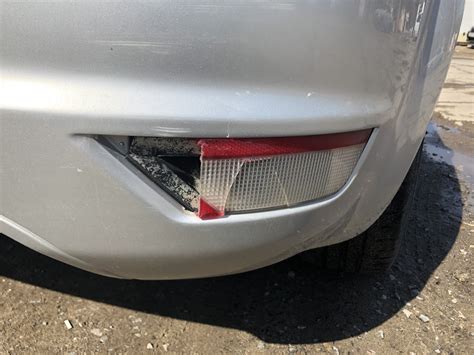 Замена фонаря заднего хода — Ford Focus Hatchback II, 1,6 л, 2010 года ...