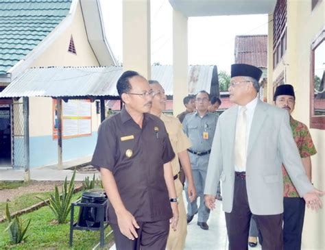 Monitoring Ujian Nasional Sma Sederajat Di Batang Hari Universitas Jambi