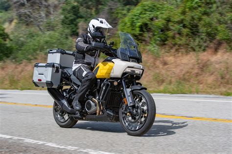 Review 2023 Harley Davidson Pan America 1250 Special