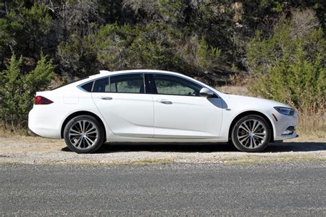 Buick Regal GS Photos and Specs. Photo: Buick Regal GS exterior model ...