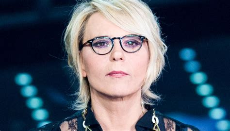 Amici Maria De Filippi Rompe Il Silenzio E Decide Su Mew E Matthew