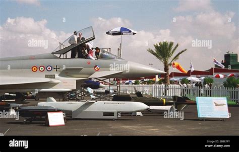 Inglés Eurofighter Typhoon Prototipo En Exhibición En Dubai Air Show