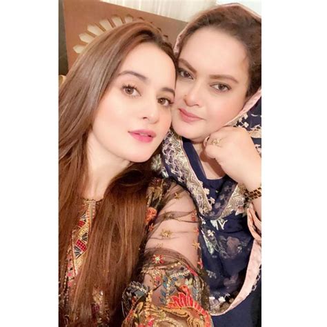 Aiman Khan And Minal Khan Celebrating Their Mothers Birthday Reviewitpk