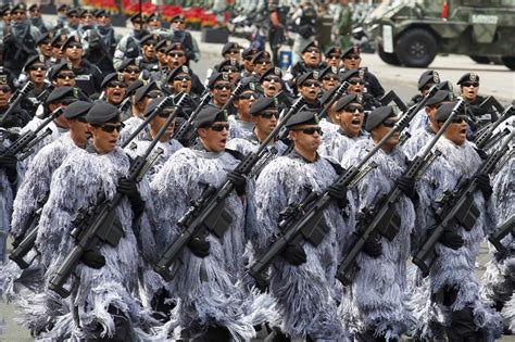 Con Llamado A La Paz Mundial Amlo Encabeza Desfile Cívico Militar Por La Independencia De